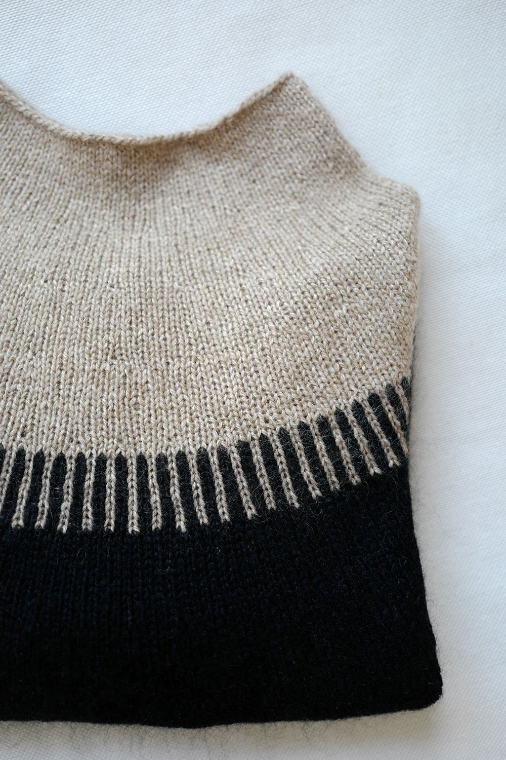 Cedar Point knitting pattern by Espace Tricot, photo 4
