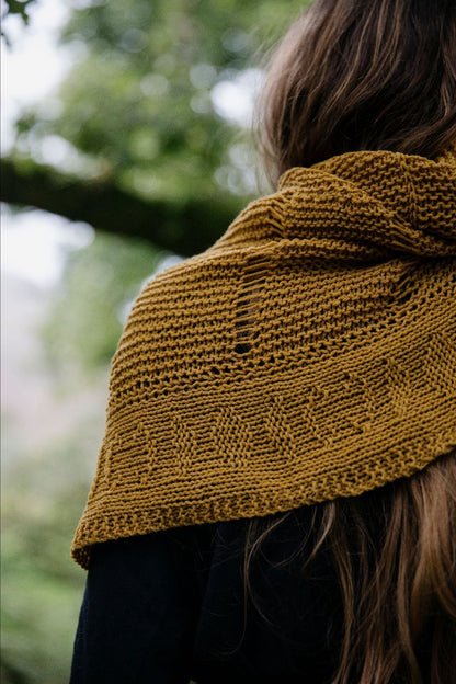 A Little Book of Moon-Inspired Shawls