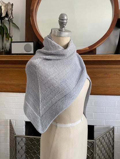 Éveil knitting pattern from the 10 Shawls eBook by Espace Tricot