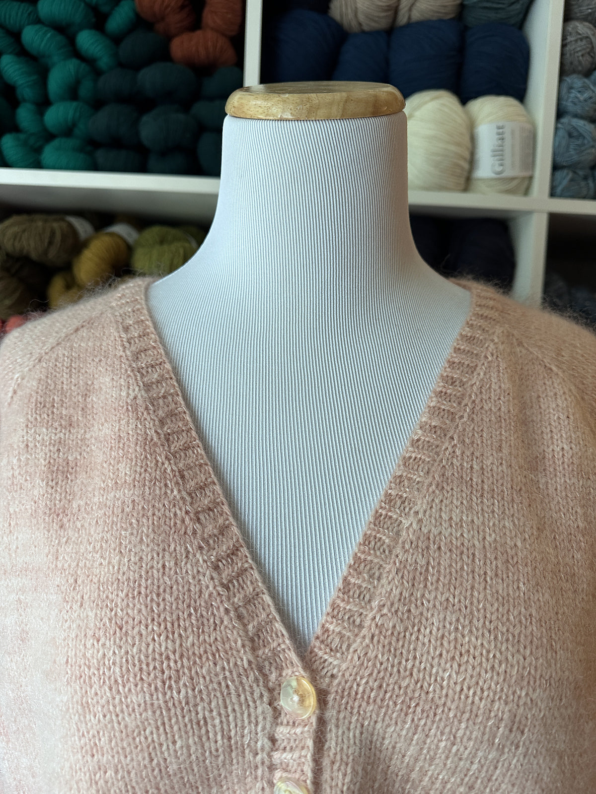 Macaron Cardigan knitting pattern by Espace Tricot, photo 4