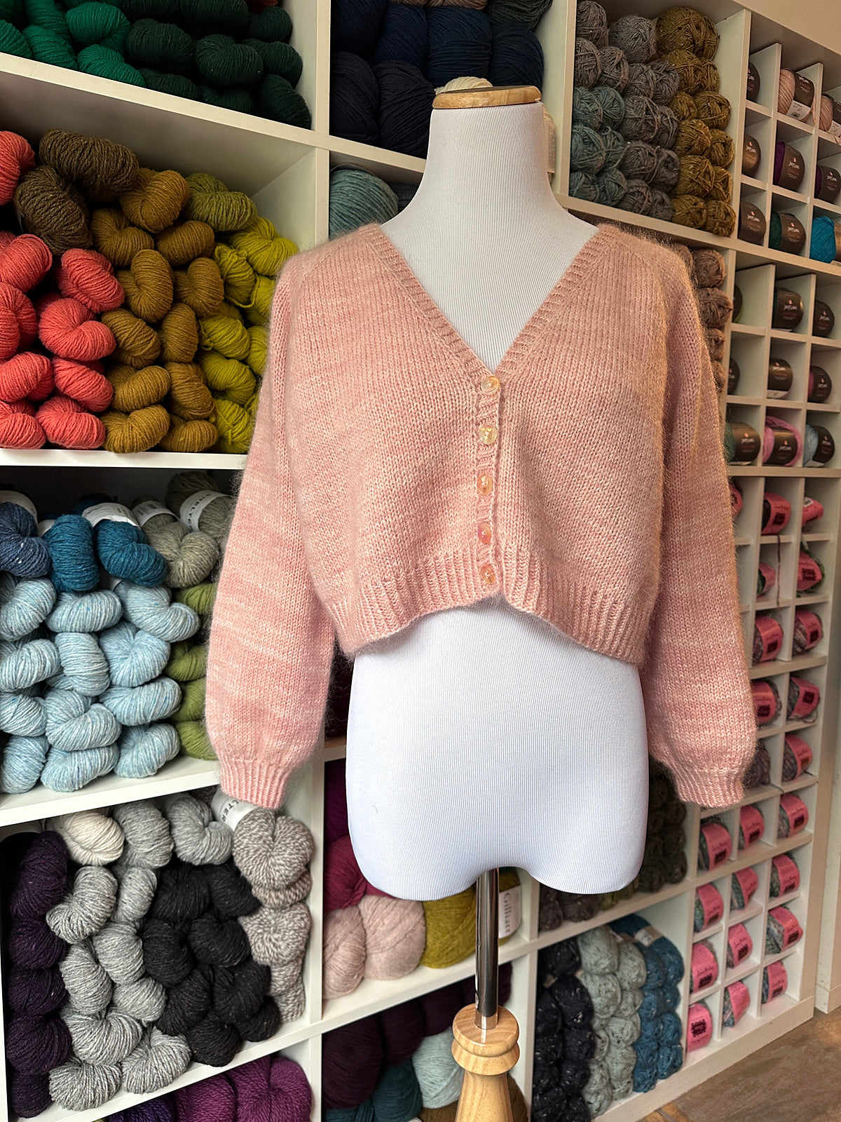 Macaron Cardigan knitting pattern by Espace Tricot, photo 1