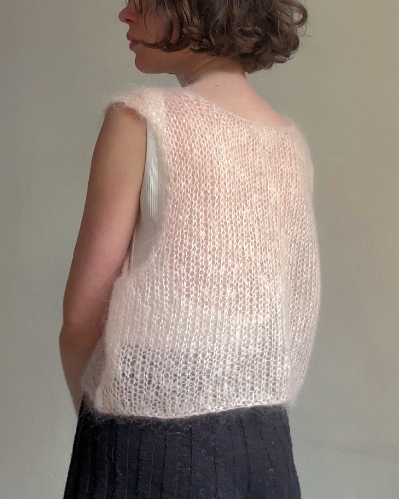 SWEETIE VEST + BALLERINA CHUNKY MOHAIR