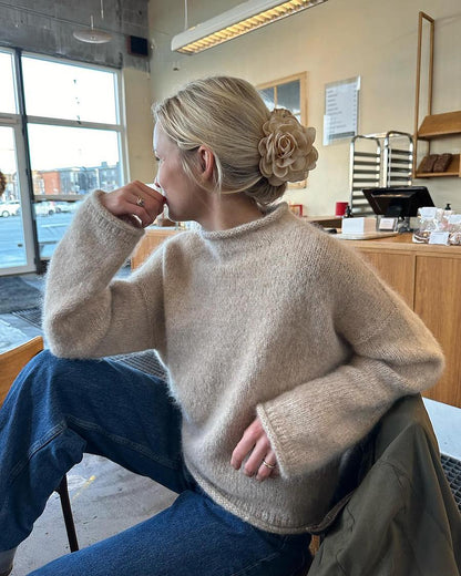 CLOUD SWEATER + LANG CLOUD