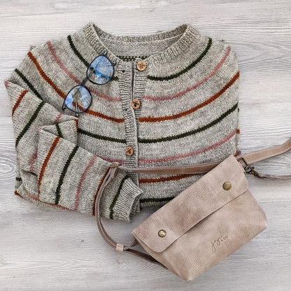 Livresque Cardigan knitting pattern by Espace Tricot, photo 3