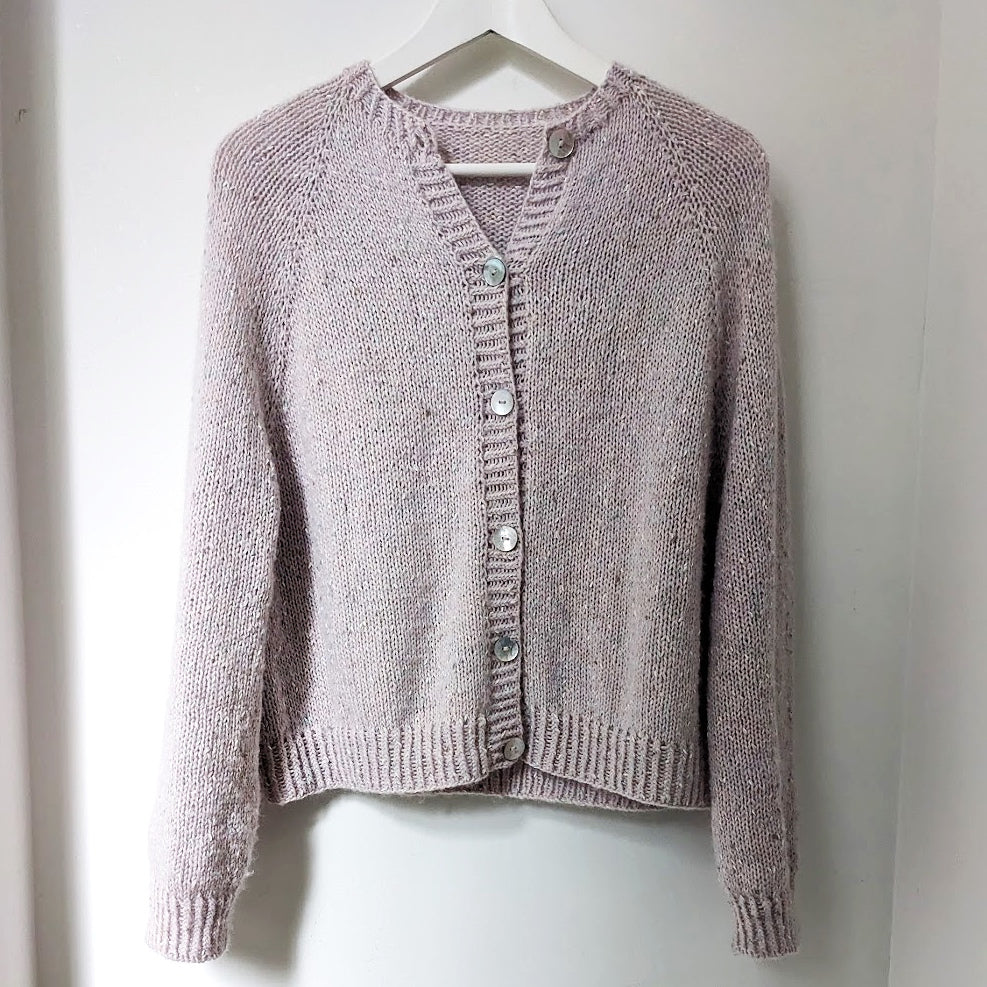 Warm-up Cardi knitting pattern by Espace Tricot, photo 2