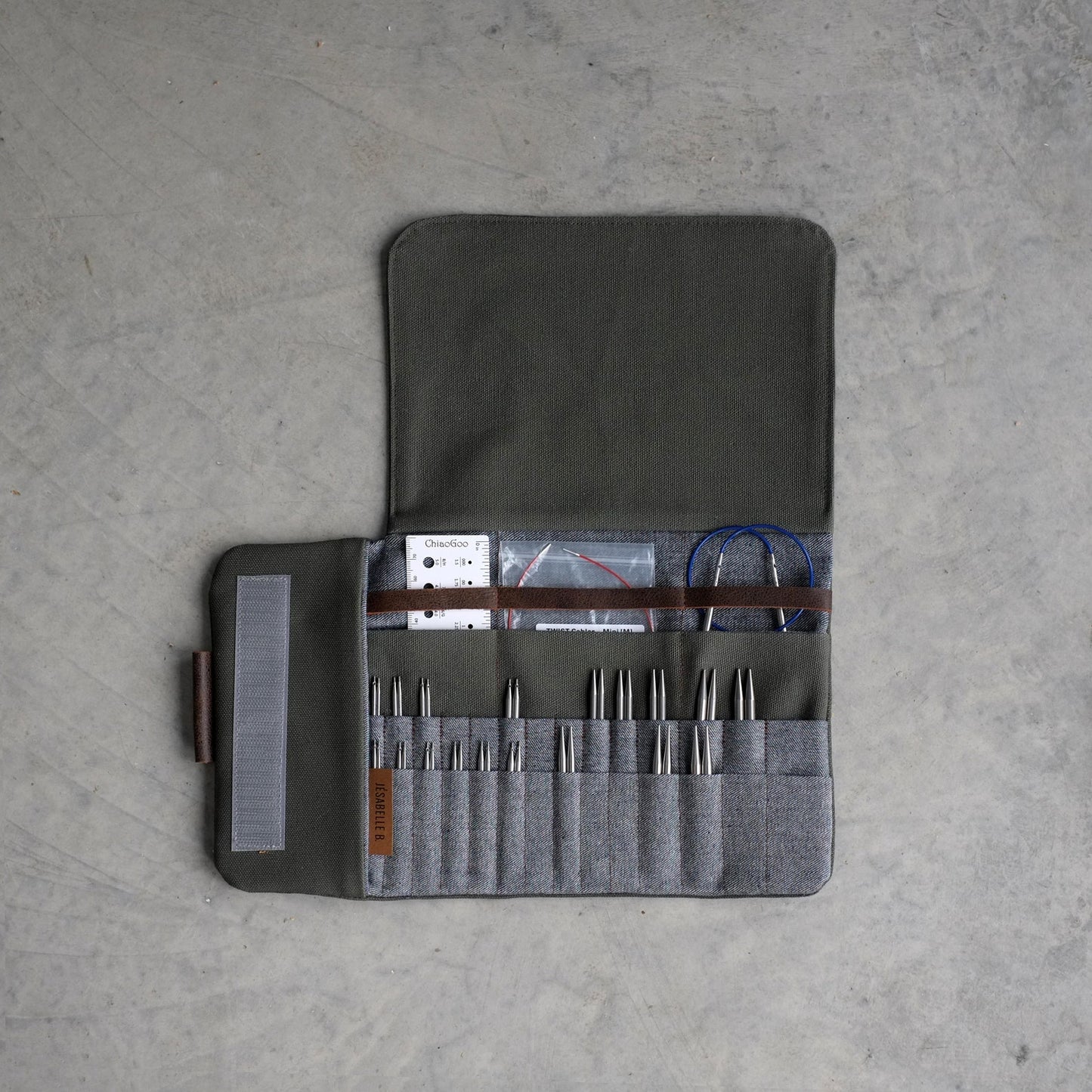 JesabelleB - Shorties Needle Case