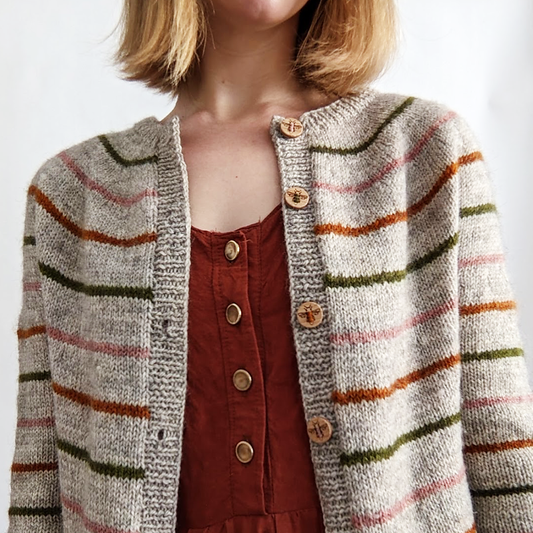 Livresque Cardigan knitting pattern by Espace Tricot, photo 1