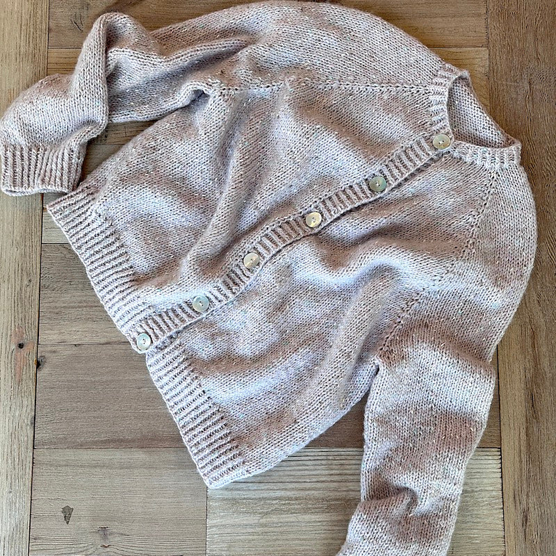 Warm-up Cardi knitting pattern by Espace Tricot, photo 1